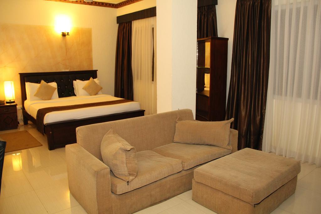 Hotel Sunhill - Colombo Kültér fotó