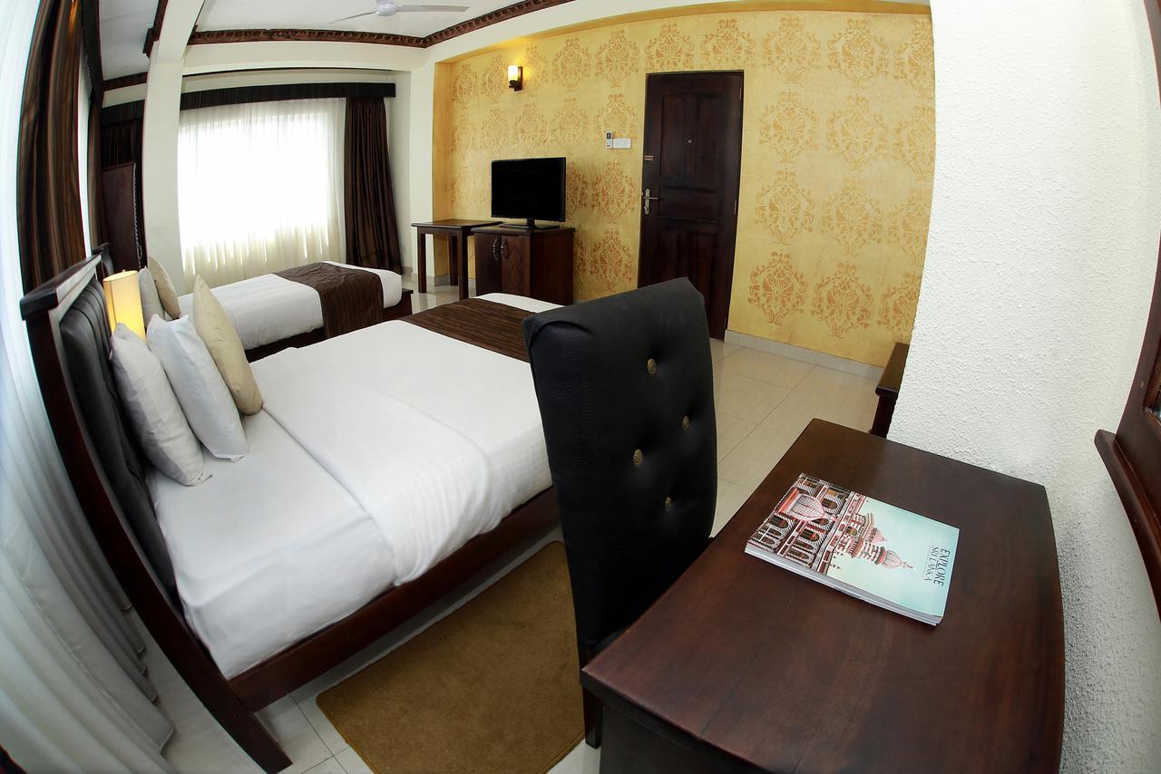 Hotel Sunhill - Colombo Kültér fotó